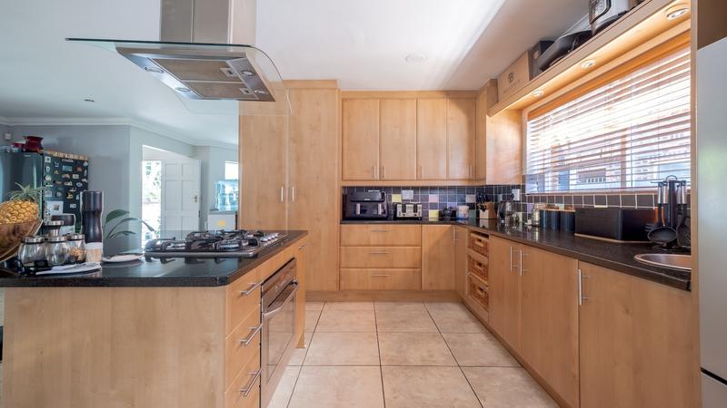 3 Bedroom Property for Sale in Kleinbosch Western Cape